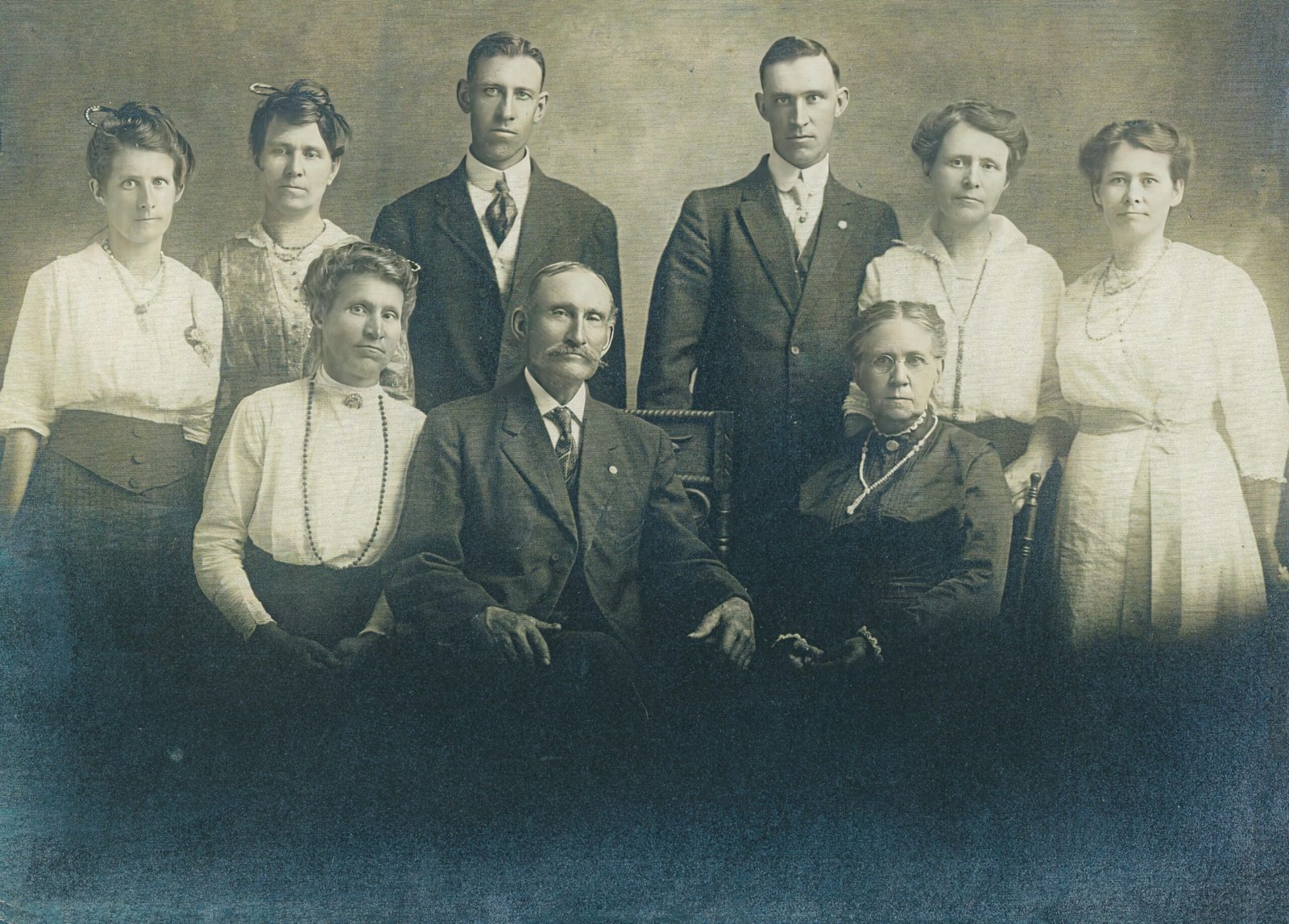 alt="Family history research photographs Australia"
